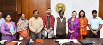 పెద్దపల్లి: ట్రిపుల్ విన్ ప్రాజెక్టు పై నర్సింగ్ నియామకాల కోసం రాష్ట్ర  మంత్రి వివేక్ వెంకటస్వామిని కలిసిన జర్మనీ ప్రతినిధులు
