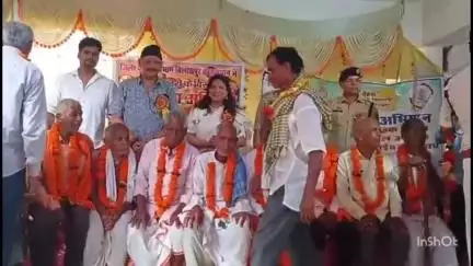 पुलिस ने सीपत थाना क्षेत्र के ग्राम करमा में सियान चेतना कार्यक्रम का आयोजन किया, सभी की समस्याएं सुनी गईं