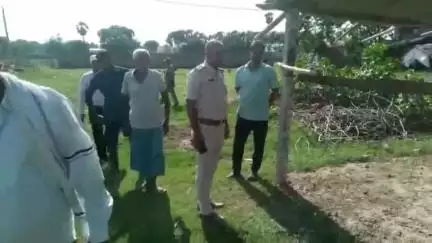धरहरा: धरहरा सीओ और थानाध्यक्ष ने भूमि विवाद के आधा दर्जन से अधिक मामलों का किया संयुक्त निरीक्षण