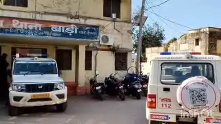 बाड़ी: ट्रैक्टर ट्रॉली चोरी मामले में 2 आरोपियों को गिरफ्तार, 1 बाल अपचारी को किया निरुद्ध, पुलिस ने ट्रैक्टर ट्रॉली बरामद की