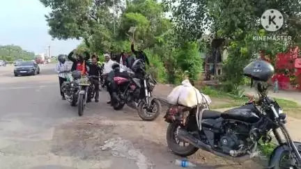नईसराय: कश्मीर स्थित बाबा बर्फानी के दर्शन के लिए बाइक से रवाना हुए शिवभक्त, लोगों ने किया स्वागत