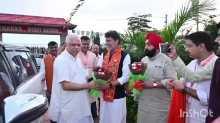 जगदलपुर: मैनपाट में आयोजित सांसद-विधायक प्रशिक्षण शिविर में शामिल होने पहुंचे बीजेपी के राष्ट्रीय संगठन महामंत्री बीएल संतोष