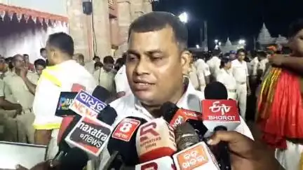 ପୁରୀ ମ୍ୟୁନିସିପାଲଟି: ମହାପ୍ରଭୁଙ୍କ ନୀଳାଦ୍ରି ବିଜେରେ ଯୋଗଦେଇ ଶ୍ରୀ ମନ୍ଦିର ନିକଟରେ ପ୍ରତିକ୍ରିୟା ରଖିଲେ ରାଜ୍ୟସଭା ସାଂସଦ