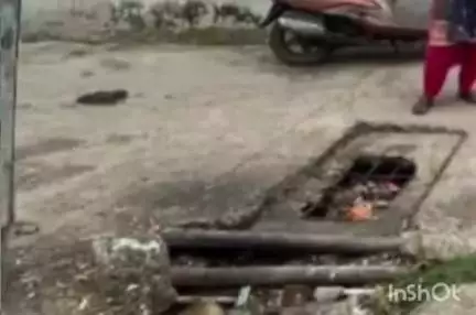 चंद्रपूर: पावसाळ्यात भाजप नेते आपल्या दारी, शहरात भाजप नेते चंदनसिंग कंदेल यांच्याकडून पाहणी