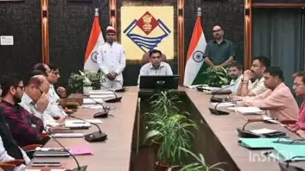 विकासनगर: जिला निर्वाचन अधिकारी ने पंचायत चुनाव को लेकर की तैयारियों की समीक्षा