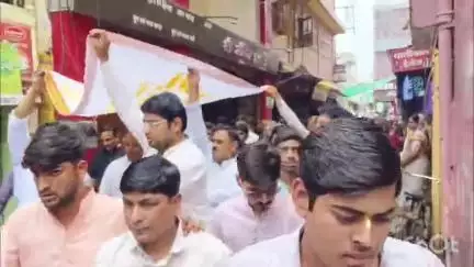 प्रतापगढ़: शहर के सालमपुरा निवासी अदिति की अद्वितीय यात्रा, सांसारिक जीवन को कहा अलविदा