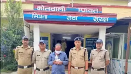 चम्पावत: कोतवाली पुलिस ने पंचायत में ले जाई जा रही 15 बोतल अवैध शराब के एक अभियुक्त को किया गिरफ्तार