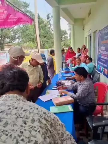 भैयाथान: धरती आबा जनजातीय ग्राम उत्कर्ष अभियान के तहत भैयाथान ब्लॉक में लगाया गया शिविर