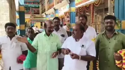 ஸ்ரீபெரும்புதூர்: வல்லக்கோட்டை முருகன் கோவிலில் அதிமுக முன்னாள் MLA வாலாஜாபாத் பா.கணேசன் சாமி தரிசனம்
