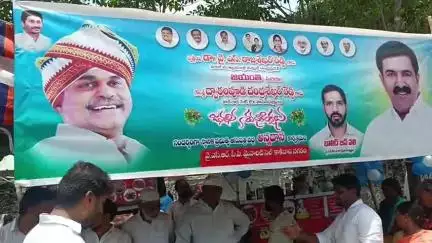 నగర అభివృద్ధి ప్రదాత మాజీ ఎమ్మెల్యే ద్వారంపూడి: వైసీపీ నగర అధ్యక్షురాలు శివప్రసన్న సాగర్