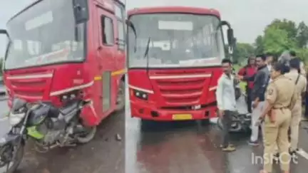 तिवसा: पिंपळ विहीर नजीक एसटी आणि दुचाकी अपघातात पत्नी ठार, तर पतीसह दोघे गंभीर जखमी; नांदगाव पेठ पोलीस स्टेशनमध्ये घटनेची नोंद