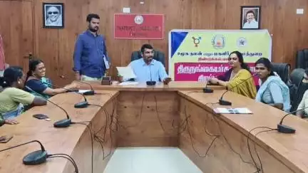 திண்டுக்கல் மேற்கு: திருநங்கைகள் சிறப்பு முகாம் ஆட்சி ரகத்தில் மாவட்ட ஆட்சியர் தலைமையில் நடைபெற்றது