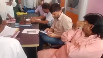 भदेसर: भदेसर के आवरी माताजी और नननाणा में प्रशासनिक शिविर का आयोजन, मौके पर समस्याएं सुलझीं, 500 पौधे भी लगाए गए