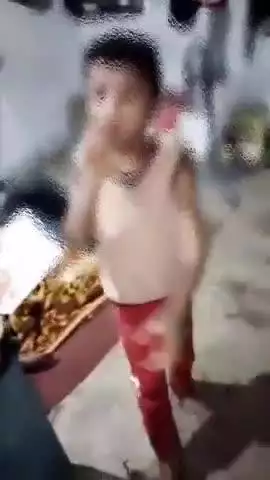 बड़वारा: ग्राम खरहटा में नाबालिग बेच रहा अवैध शराब, वीडियो सोशल मीडिया पर वायरल