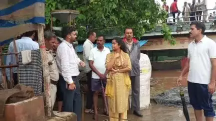 पिपरिया: पिपरिया एसडीएम ने सांडिया घाट का किया निरीक्षण, अधिकारियों को दिए आवश्यक निर्देश