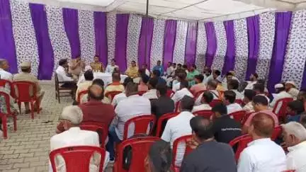 कलीनगर: कावड़ यात्रा को देखते हुए शहर कोतवाली में फीस कमेटी की बैठक आयोजित हुई