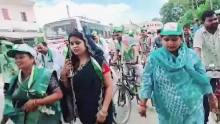 त्रिवेणीगंज: त्रिवेणीगंज में मतदाता पुनरीक्षण के प्रति जागरूक करने के लिए जदयू ने निकाली साईकिल रैली