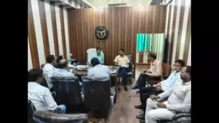 नवाबगंज: किसानों को राहत: बाराबंकी में खाद आपूर्ति की सख्त निगरानी, अधिकारियों को दिए गए निर्देश