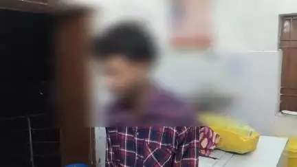 ଗୋବିନ୍ଦପୁର: ପିଣ୍ଡାପଥର ପଞ୍ଚାୟତ ଅଞ୍ଚଳ ରେ ବିଷ ଖାଇ ଆତ୍ମହତ୍ୟା ଉଦ୍ୟମ କଲେ ଅବୁଝା ପ୍ରେମିକ, ଗୋବିନ୍ଦପୁର ଡାକ୍ତରଖାନା ରେ ଭର୍ତ୍ତି