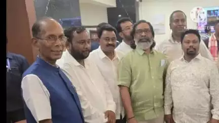 कर्रा: खूंटी विधायक ने झामुमो प्रतिनिधिमंडल के साथ दिल्ली के गंगाराम अस्पताल पहुंचकर जाना गुरुजी का हालचाल