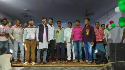 कुमारखंड: लक्ष्मीपुर में पिंटू यादव और राजा यादव ने संयुक्त रूप से सांस्कृतिक कार्यक्रम का उद्घाटन किया