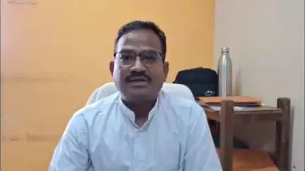 ઉમરગામ: જિલ્લામાં 8 પશુઓના સેમ્પલ પોઝિટિવ, 5500થી વધુ પશુઓનું વેક્સિનેશન,ઉમરગામમાં 20 પશુઓને તાત્કાલિક સારવાર અપાઈ
