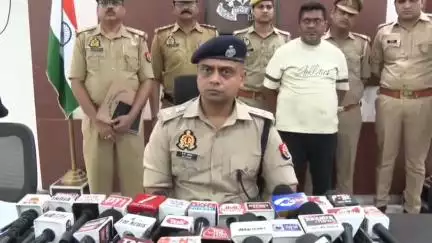 कानपुर: शेयर मार्केट में फर्जी निवेश के नाम पर ₹1 करोड़ 80 लाख की ठगी करने वाले गिरोह के सदस्य को किया गया गिरफ्तार