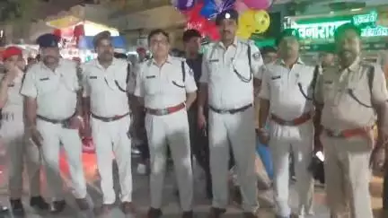 लालगंज: लालगंज में तीजा पर्व के दौरान अखाड़ा कमेटी के लोगों ने प्रशासन के आदेशों की उड़ाई धज्जियां