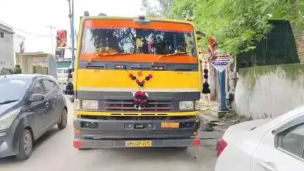 यातायात प्रभारी के द्वारा नहीं संभाली जा पा रही है यातायात व्यवस्था ! कॉलेज चौराहा ,बस स्टैंड , डी ए व्ही रोड