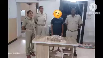 ନୂଆପଡା: ନୂଆପଡ଼ା ରେ ବିଭିନ୍ନ ସ୍ଥାନରେ ନୂଆପଡ଼ା ପୁଲିସ ର ଅବକାରୀ ଚଢାଉ ୨୩ଲି ଦେଶୀ ମଦ ଜବତ ତିନି ମାମଲା ରୁଜ୍ଜୁ