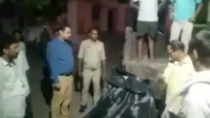 औरैया: ग्राम किशनपुर मढ़ैया में पहले अधेड़ ने बनाई अंडे की सब्जी, फिर घर के अंदर जाकर लगा ली फांसी, हुई मौत