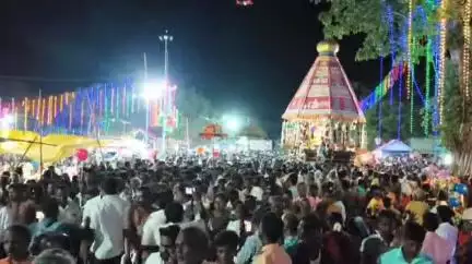 புதுக்கோட்டை: வடவாளம் கிராமத்தில் கலியுக அய்யனார் கோவிலில் இரட்டை தேர்த்திருவிழா