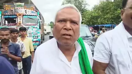 बेगूसराय: बेगूसराय में महागठबंधन द्वारा बेगूसराय बंद, राजद विधायक राजवंशी महतो ने दी जानकारी