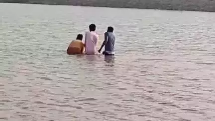 बेगुं: मवेशी चराने गए 63 वर्षीय वृद्ध की धांधडा बांध में डूबने से हुई मौत, पानी में तैरता मिला शव
