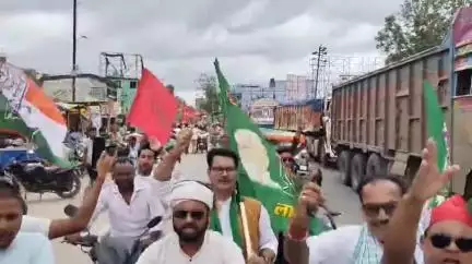 मधेपुरा: मधेपुरा में मतदाता सूची पुनरीक्षण के विरोध में सड़क और रेल चक्का जाम, बंद का दिखा व्यापक असर