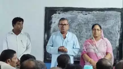 সাগর: পাবলিক অ্যাপের খবরের পর শুরু হলো বেহাল রাস্তা রিপিয়ারিং এর কাজ পরিদর্শনে সুন্দরবন উন্নয়ন মন্ত্রী