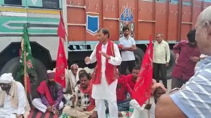 निर्वाचन आयोग के गलत निति के खिलाफ आज बिहार बंद का दिखा असर ?
निर्वाचन आयोग का गलत निति के कारण बिहार की जनता मे आक्रोश
