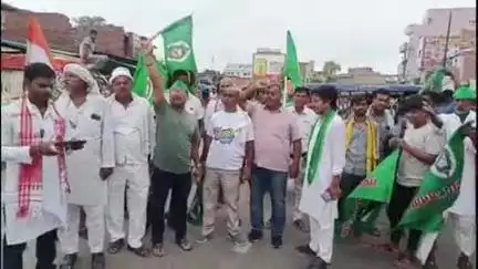 सिलाव: बिहार बंद को सफल बनाने के लिए राजद कार्यकर्ताओं ने सिलाव वायपास किया जाम