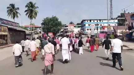 പാലക്കാട്: തുറന്ന കടകൾ അടപ്പിച്ചു,അക്രമസംഭവങ്ങൾ ഇല്ല,ജില്ലയിൽ പൊതുപണിമുടക്ക് സമാധാനപരമായി തുടരുന്നു