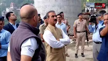 शिमला: CM सुखविंदर सिंह सुक्खू ने फोरलेन निर्माण से प्रभावित क्षेत्रों का किया दौरा