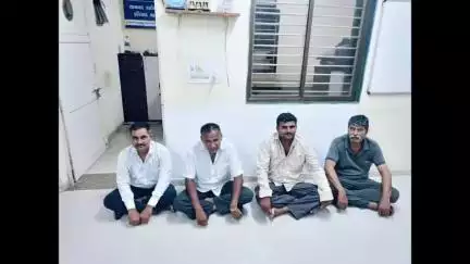જેસર: દેપલા રોડ પર હાર જીતનો જુગાર રમતા ચાર ઝડપાયા, ગુનો દાખલ કરાયો
