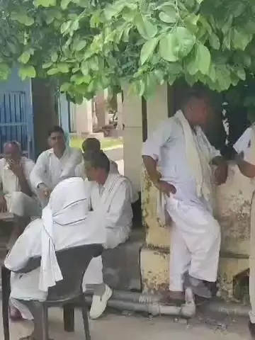 अलवर: ग्राम पलखड़ी में ज़हरीली दवा के सेवन से विवाहिता की हुई मौत, खांसी की दवा समझकर पिया था कीटनाशक