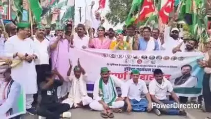 कटिहार: गहन पुनरीक्षण के विरोध में इंडिया गठबंधन का बिहार बंद, शहीद चौक पर सड़क जाम कर किया प्रदर्शन