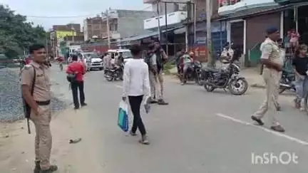 घोसी: गहन मतदाता पुनरीक्षण के विरोध में महागठबंधन कार्यकर्ताओं ने खपुरा मोड़ पर आवागमन किया बाधित