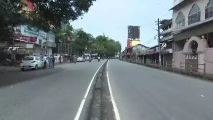 കണ്ണൂർ: പണിമുടക്ക് ജില്ലയിൽ ബന്ദായി, നഗരം നിശ്ചലം, ശക്തിപ്രകടനമായി തൊഴിലാളി മാർച്ച്