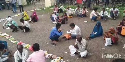 डही: कुक्षी विधानसभा क्षेत्र में खाद के लिए किसान परेशान जिम्मेदारों का नहीं है ध्यान,खाद बनी किसानों की समस्या #jansamas
