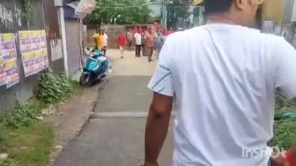 গঙ্গারামপুর: ধর্মঘটের মাঝেই গঙ্গারামপুরে বাম নেতৃত্বের পিকেটিং, পুলিশের হাতে গ্রেফতার ১৮