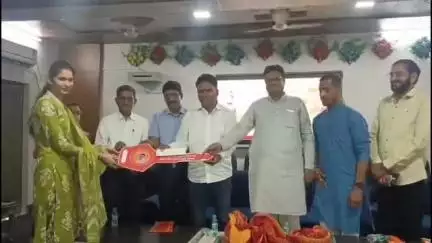 चित्तौड़गढ़: MPPG कॉलेज में मेधावी छात्रों को वितरित की गई स्कूटी, चित्तौड़गढ़ विधायक चंद्रभान सिंह रहे मौजूद