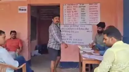हरलाखी: पिपरौन में पंचायत समिति सदस्य का उपचुनाव, भारी सुरक्षा के बीच मतदान जारी