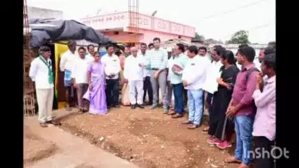 వికారాబాద్: ఇందిరమ్మ ఇండ్ల నిర్మాణంలో వేగం పెంచండి : కలెక్టర్ ప్రతీక్ జైన్
